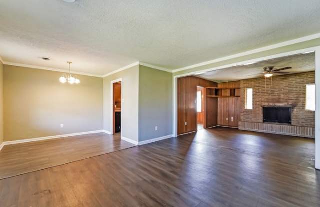 1865 Bienville Drive