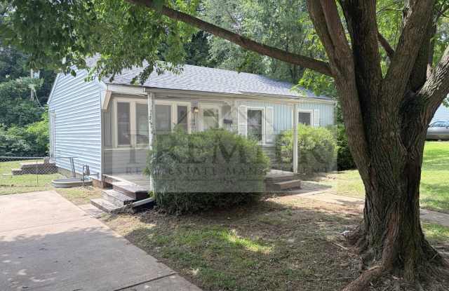 3 bd / 2 ba Home for rent 504 N Westwood Dr, Independence, MO 64057- Rent $1400 (ranch Style finished basement)