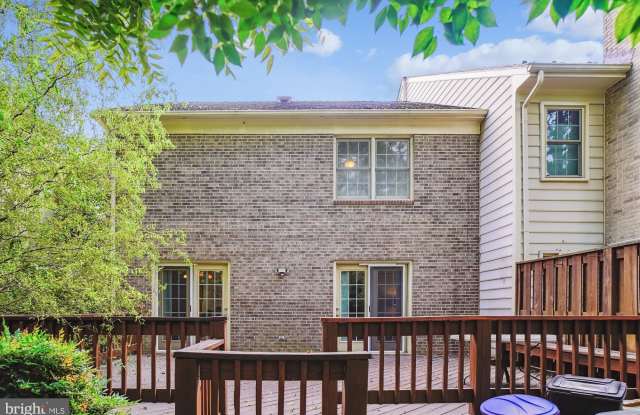 10940 BREWER HOUSE Road