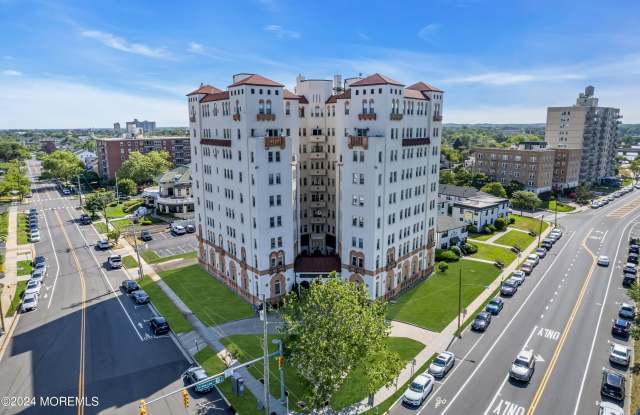 400 Deal Lake Drive