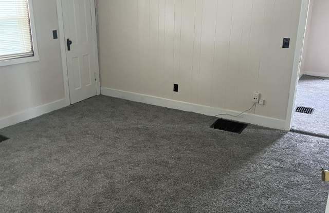 412 East Columbia Avenue