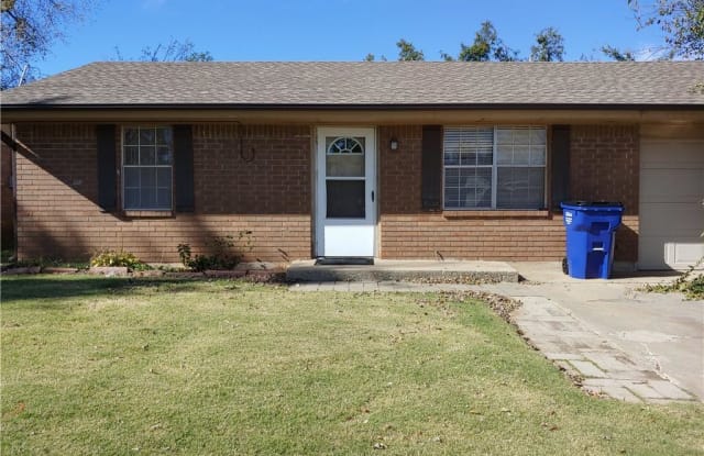 705 S Brookview Lane - 705 South Brookview Lane, Mustang, OK 73064