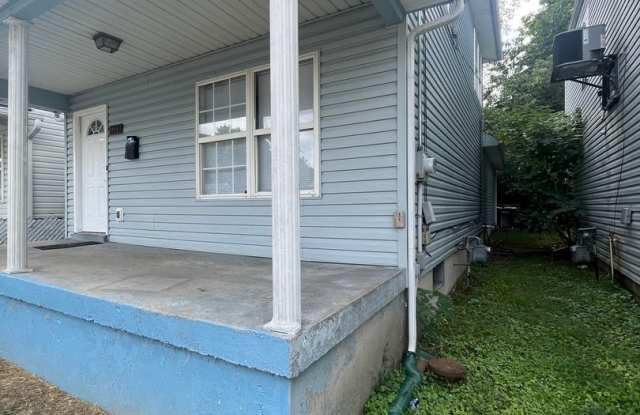 Beautifully renovated 3 bedroom house!