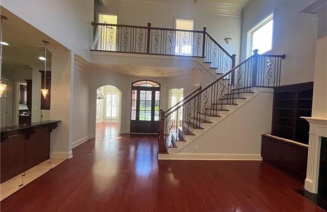 6602 Crystal Court S