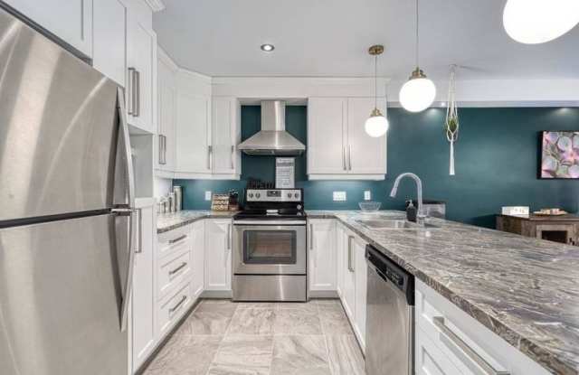 201 West Silver Sands Dr.