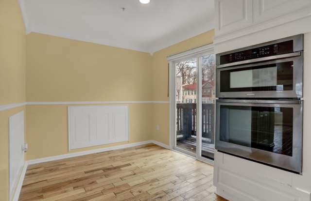 3902 Cotton Tree Lane