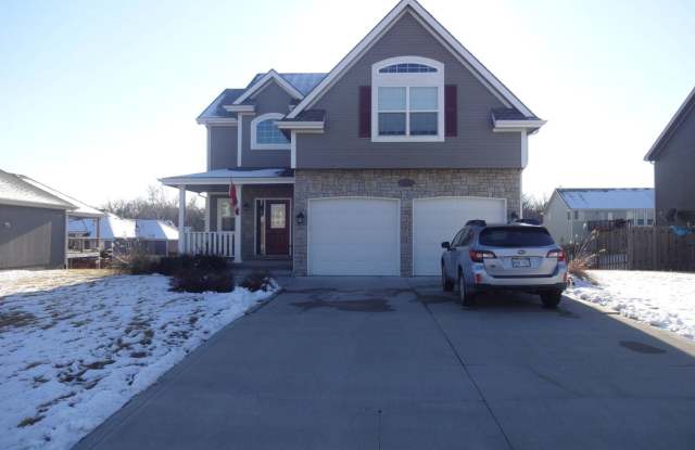 2321 Lincoln Dr