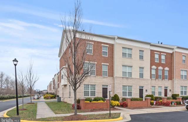 22716 PARKLAND FARMS Terrace