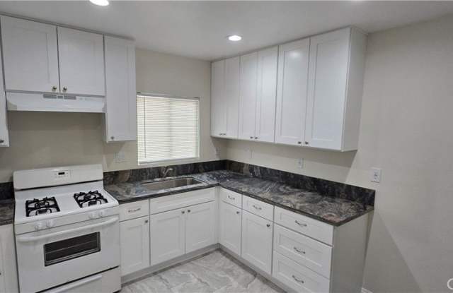 128 N Sheridan Street