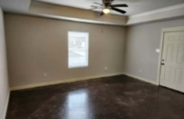 11711 La Estrada Drive - B