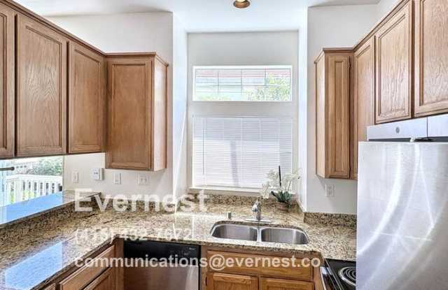 979 Pinto Palm Terrace