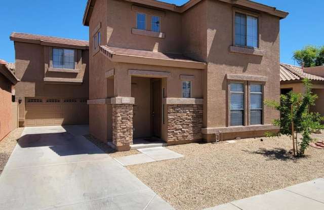 2708 E BERETTA Place