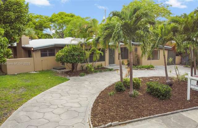 12600 Ixora Rd