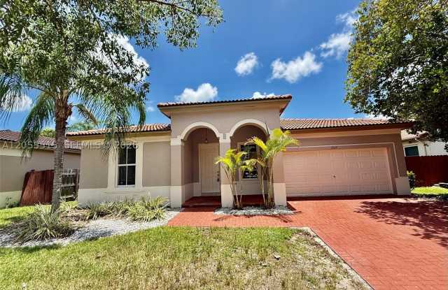 2123 NE 38th Rd