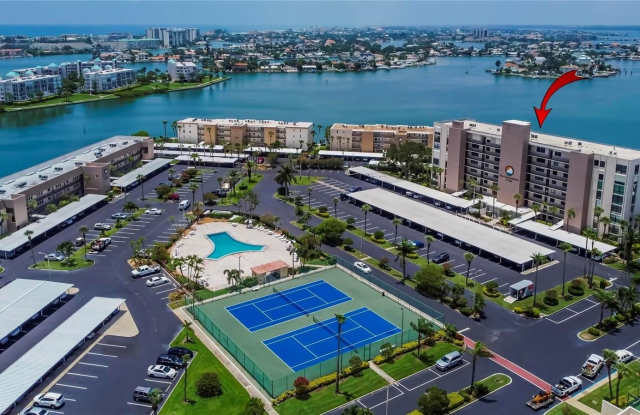 7700 SUN ISLAND DRIVE S