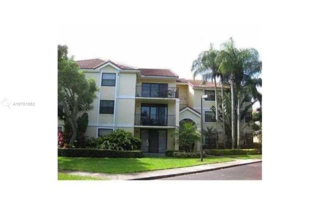 10135 W SUNRISE BL - 10135 W Sunrise Blvd, Plantation, FL 33322