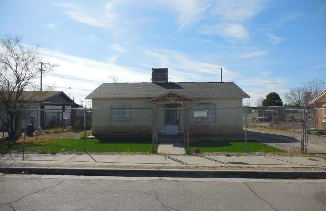 Photo of 8916 Otyokwa Way - 1