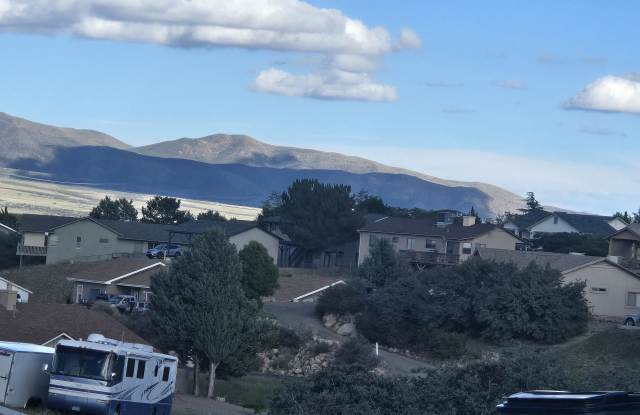 4267 North Cypress Circle