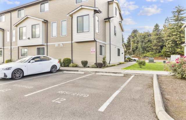 Allenmore Brownstones 2329 State Street - 103