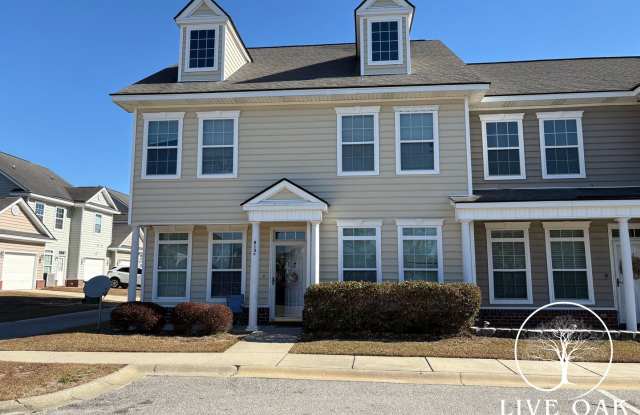 WINTER MOVE-IN SPECIAL: $500 OFF 1ST MONTH'S RENT!**