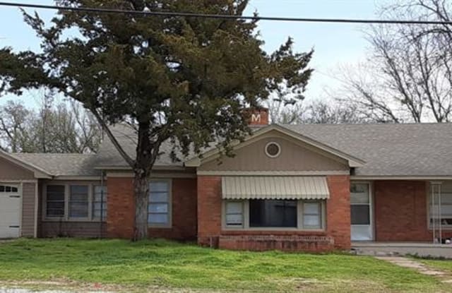 310 N Wickham Street - 310 N Wickham St, Alvord, TX 76225