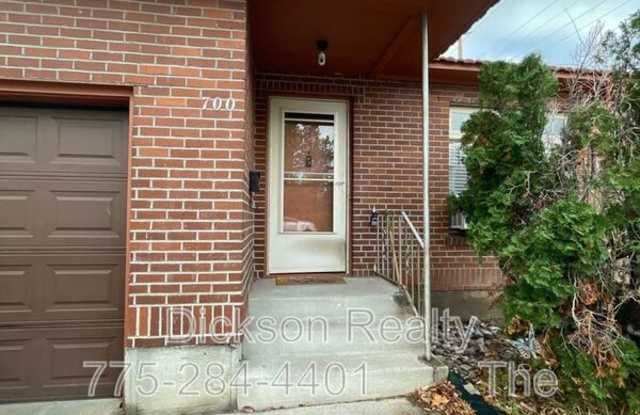 700 E. Taylor Street