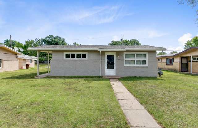 Affordable and Spacious 2 bedroom. Remodeled and conveniently located!
