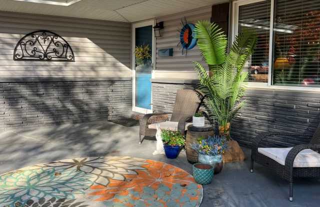 Photo of Brentwood - 3 bedroom, 1.5 bathroom, 1 car garage