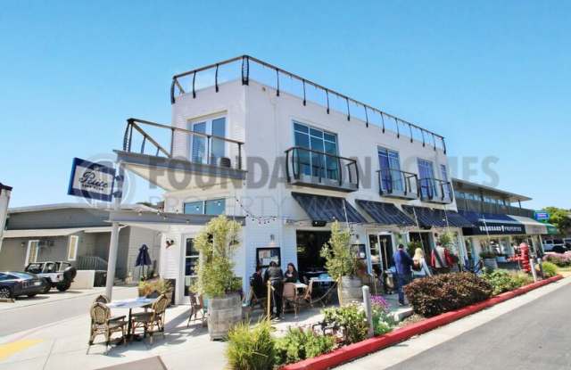 5 Juanita Ln