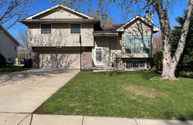 13310 S 35th Ave - 13310 South 35th Avenue, Bellevue, NE 68123