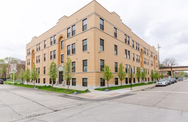 4408 S Calumet Ave - 4408 South Calumet Avenue, Chicago, IL 60653