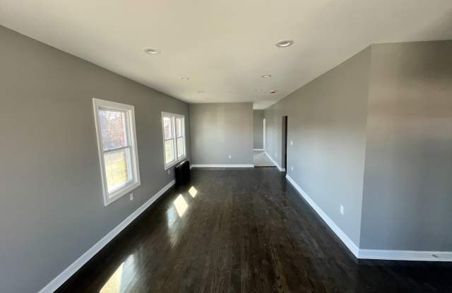 1052 Tyler Street - 1