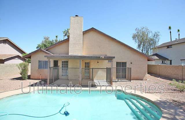 7509 W San Juan Ave