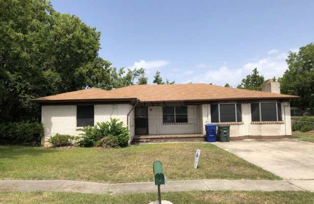 208 Oak, Copperas Cove
