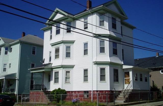 303 Cambnridge Street unit: Apt 3