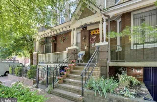 Photo of 1900 3RD Street NW unit: 2