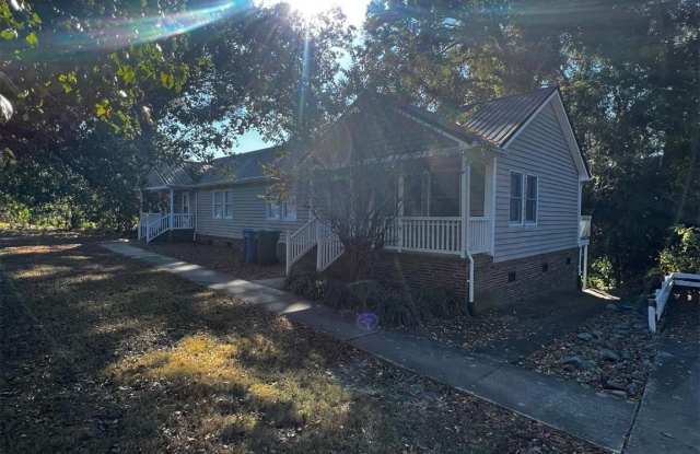 Photo of 120 S Morrow Avenue