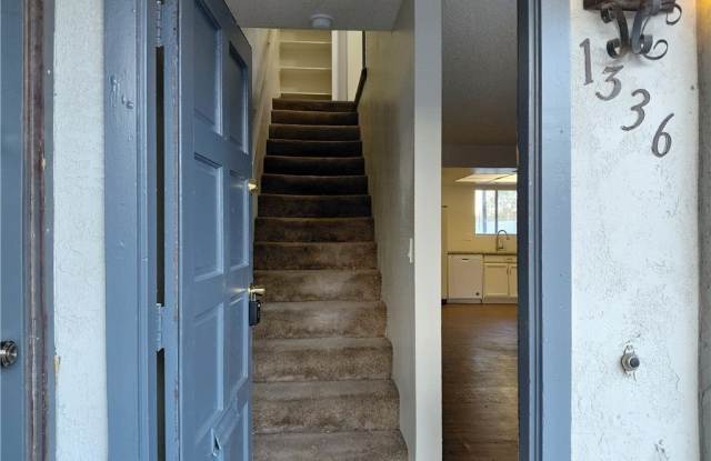 1336 JONES Boulevard