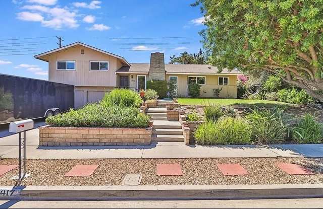 3401 Calle Quebracho