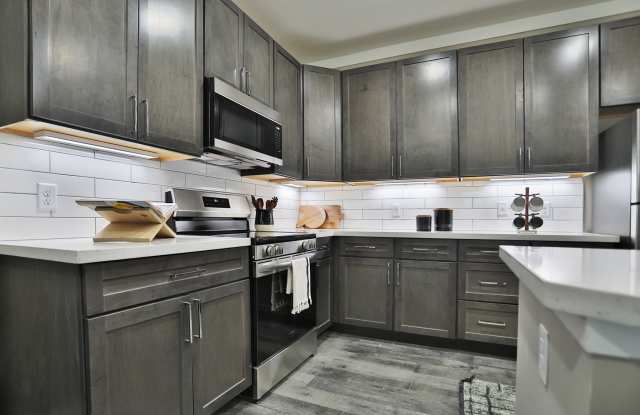 Altair Apartments