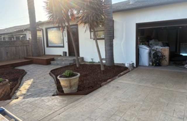 Photo of Charming Completely Remodeled 2 Bedroom House in Shell Beach