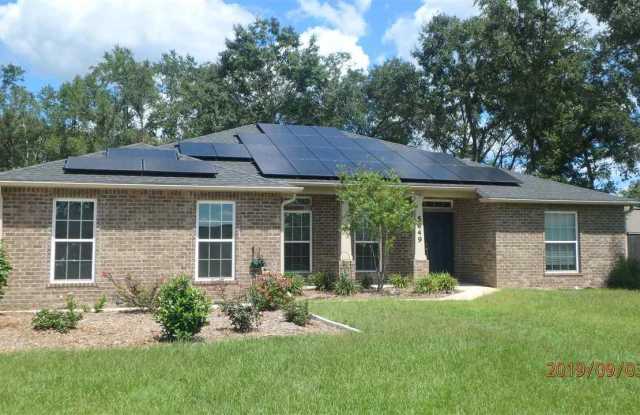 5649 CANE SYRUP CIR - 5649 Cane Syrup Circle, Pace, FL 32571