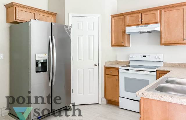 2425 E Johnson Ave Unit D