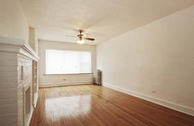 7800 S Kingston-South Shore Apartments