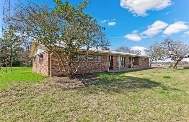 Photo of 21086 State Highway 6