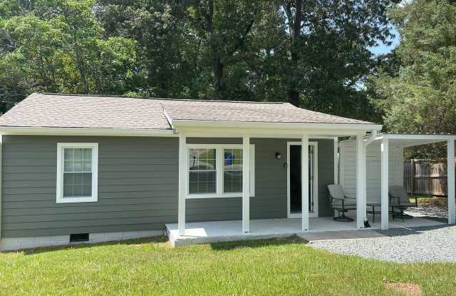 Photo of 609 Lakeshore Dr