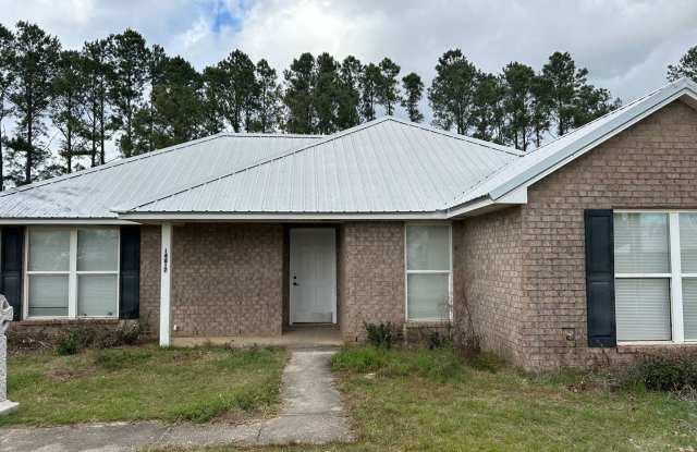 3/2 Brick House in Summerdale, AL - 14817 Chase Court, Baldwin County, AL 36580