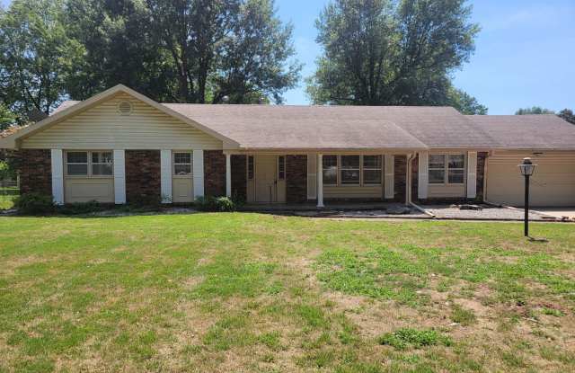 656 W Katella St. - 656 West Katella Street, Springfield, MO 65807