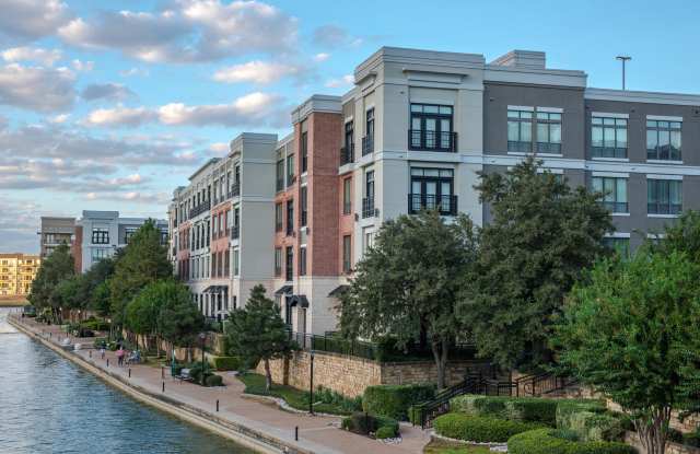 AMLI Las Colinas