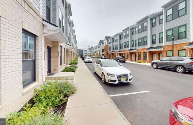 714 PARKER Boulevard